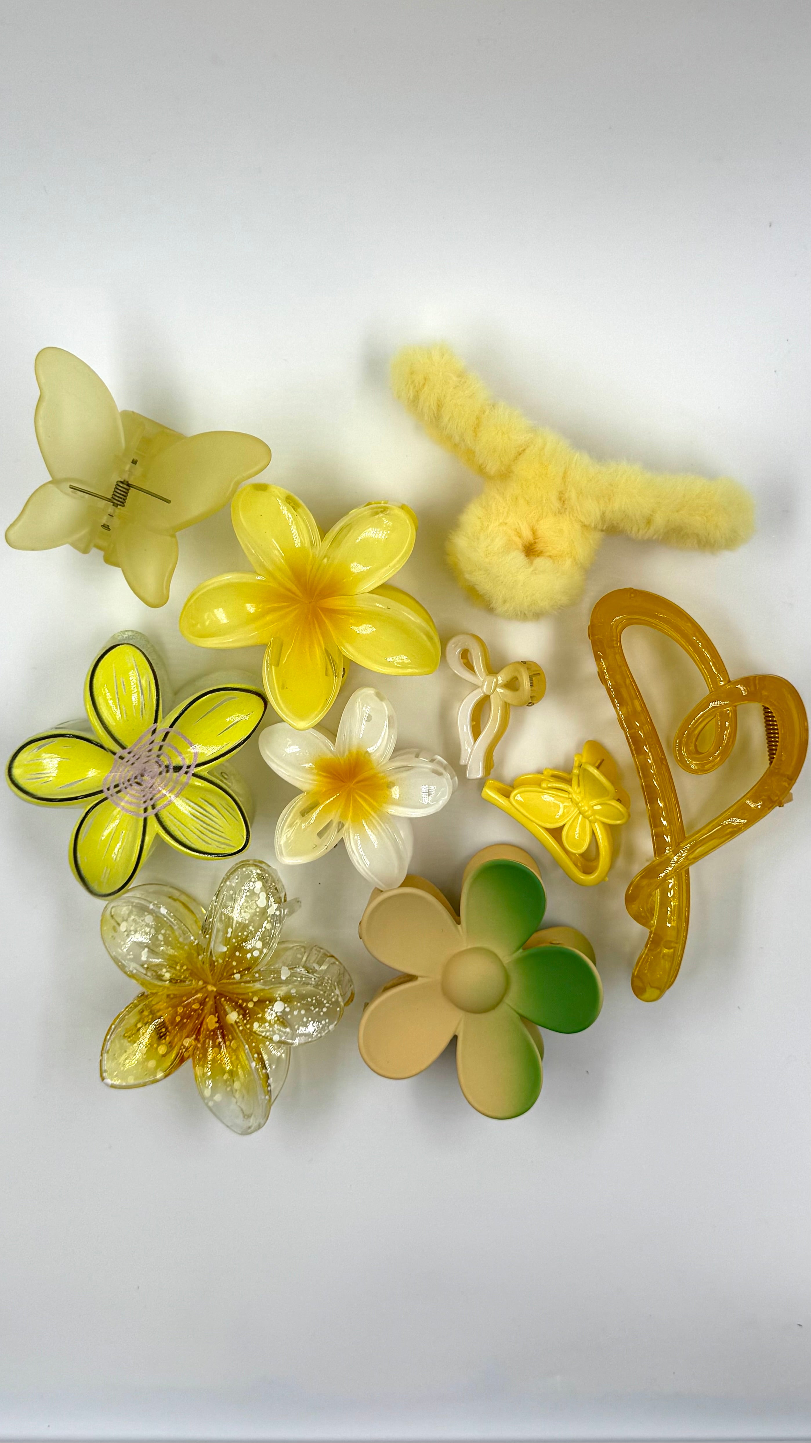 Avaara Golden Petal Combo-10 Pcs